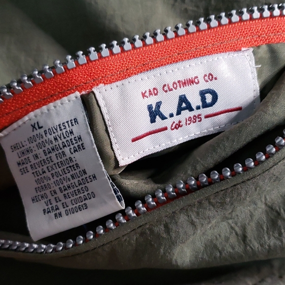 Men Reversible Vest Jacket - Picture 10 of 10